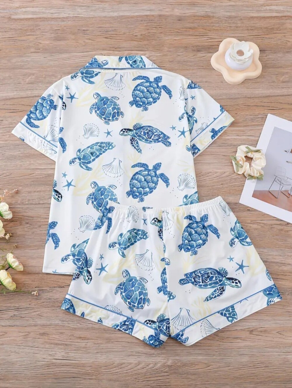 Women’s Blue Sea Turtle Short Pajama Set - 🥳🥳❌❌ - Picture 3 of 3